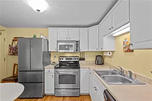 4080 Post Rd, Warwick, RI 02886 - Photo 8