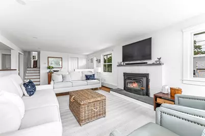 25 Appian Way, Barrington, RI 02806 - Photo 8