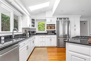 25 Appian Way, Barrington, RI 02806 - Photo 10