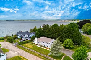 25 Appian Way, Barrington, RI 02806 - Photo 1