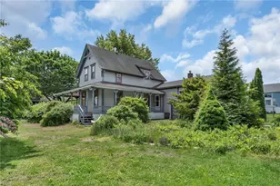 41 Lippitt Ave, Warwick, RI 02889 - Photo 4