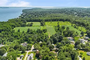93 Kickemuit Ave, Bristol, RI 02809 - Photo 6