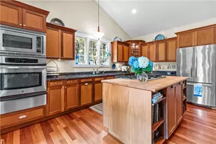 93 Kickemuit Ave, Bristol, RI 02809 - Photo 14