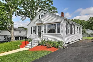 247 Grosvenor Ave, North Providence, RI 02904 - Photo 2