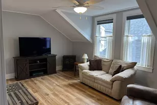 13 Newport Ave, Newport, RI 02840 - Photo 4