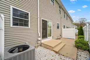 2 Adams Ln, North Providence, RI 02911 - Photo 20