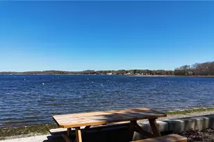 24 Harrison St, Bristol, RI 02809 - Photo 6