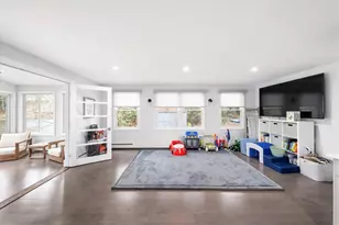 24 Breezy Knoll Rd, Smithfield, RI 02828 - Photo 16