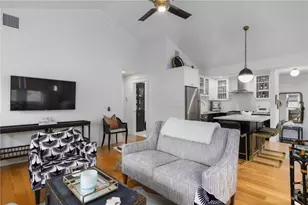 11 Eustis Ave, Newport, RI 02840 - Photo 12
