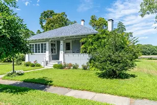 1102 Buttonwoods Ave, Warwick, RI 02886 - Photo 12