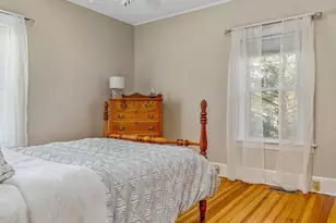 1102 Buttonwoods Ave, Warwick, RI 02886 - Photo 8