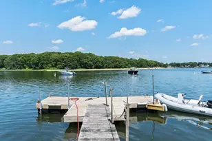 1102 Buttonwoods Ave, Warwick, RI 02886 - Photo 16