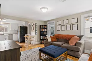 52 Merle St, Warwick, RI 02889 - Photo 4