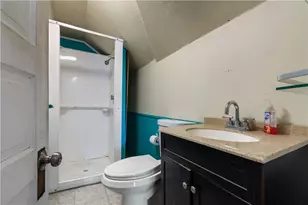 458 Park Ave, Portsmouth, RI 02871 - Photo 18
