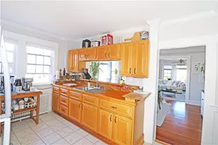315 Broadway Way, Newport, RI 02840 - Photo 14