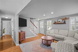 38 Angela Ave, Cranston, RI 02921 - Photo 16