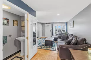 91 Evergreen St, Providence, RI 02906 - Photo 14