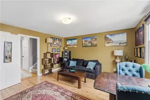 91 Evergreen St, Providence, RI 02906 - Photo 22