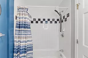 91 Evergreen St, Providence, RI 02906 - Photo 26