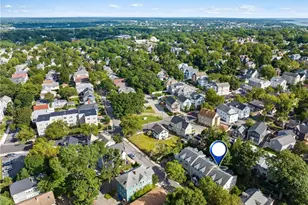 91 Evergreen St, Providence, RI 02906 - Photo 48