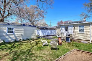 40 Northup St, Warwick, RI 02889 - Photo 24