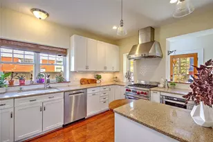 505 Lloyd Ave, Providence, RI 02906 - Photo 18