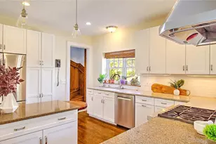 505 Lloyd Ave, Providence, RI 02906 - Photo 16
