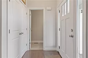 488 Long St, Warwick, RI 02886 - Photo 12