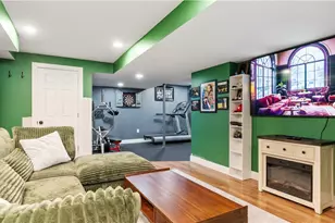 488 Long St, Warwick, RI 02886 - Photo 32