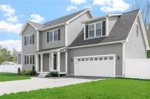 488 Long St, Warwick, RI 02886 - Photo 2