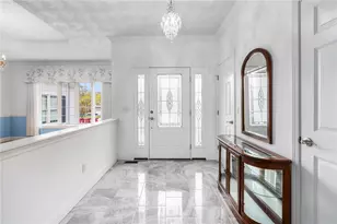 136 Rome Ct, Cranston, RI 02921 - Photo 8