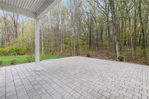 136 Rome Ct, Cranston, RI 02921 - Photo 38
