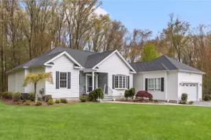 136 Rome Ct, Cranston, RI 02921 - Photo 1