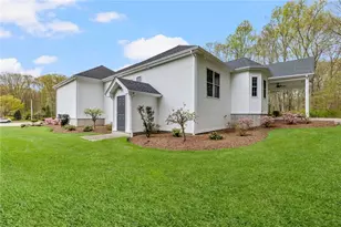 136 Rome Ct, Cranston, RI 02921 - Photo 40