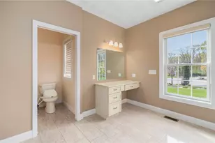 136 Rome Ct, Cranston, RI 02921 - Photo 24