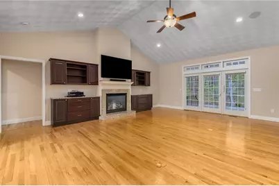 136 Rome Court, Cranston, RI 02921 - Photo 10