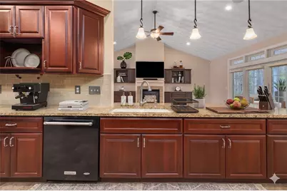 136 Rome Court, Cranston, RI 02921 - Photo 18