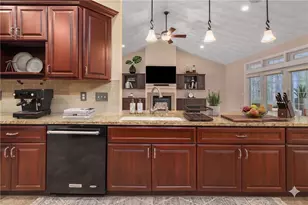136 Rome Ct, Cranston, RI 02921 - Photo 18