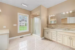 136 Rome Ct, Cranston, RI 02921 - Photo 30