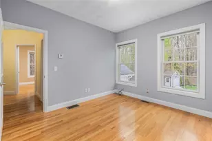 136 Rome Ct, Cranston, RI 02921 - Photo 34