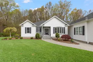 136 Rome Ct, Cranston, RI 02921 - Photo 30