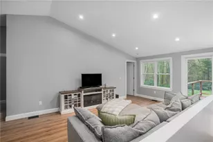 43 Weeks Hill Rd, Coventry, RI 02827 - Photo 18