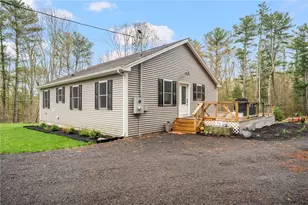 43 Weeks Hill Rd, Coventry, RI 02827 - Photo 4