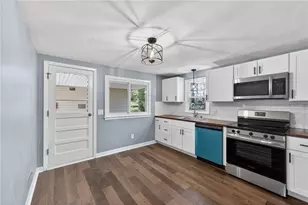 45 Winthrop Rd, Warwick, RI 02888 - Photo 8