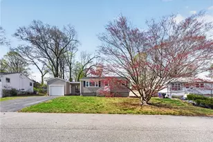 45 Winthrop Rd, Warwick, RI 02888 - Photo 2