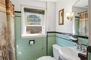 12 Hemlock Ave, Cranston, RI 02910 - Photo 8