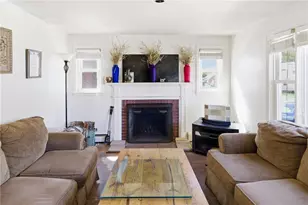 12 Hemlock Ave, Cranston, RI 02910 - Photo 4