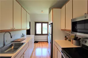 61 Ledge Rd, Newport, RI 02840 - Photo 12