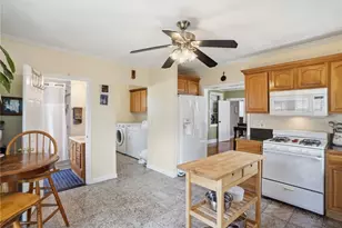 77 Majestic Ave, Warwick, RI 02888 - Photo 6