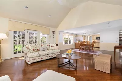 230 Kirby Avenue, Warwick, RI 02889 - Photo 6